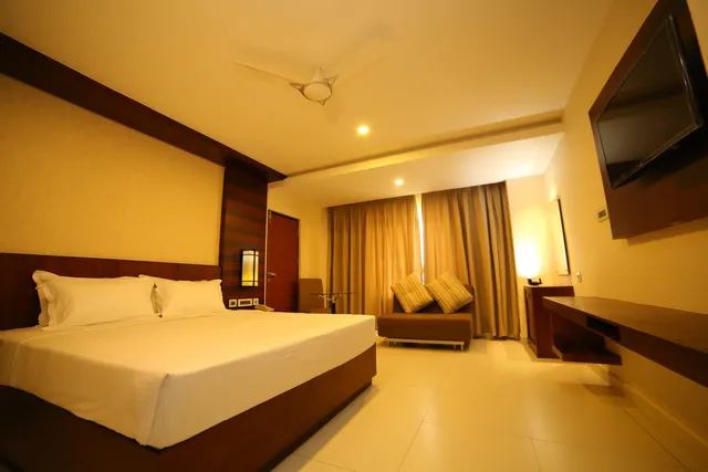 Vavas Inn & Suites - Premium Rooms