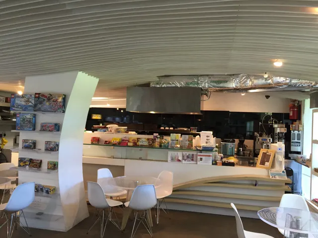 Closter Cafe and Restaurant