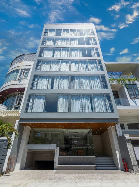 Sea Hotel & Apartment