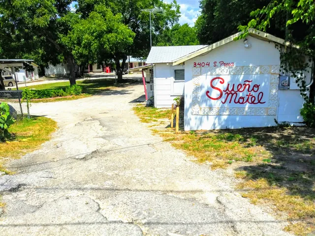 Sueno Motel