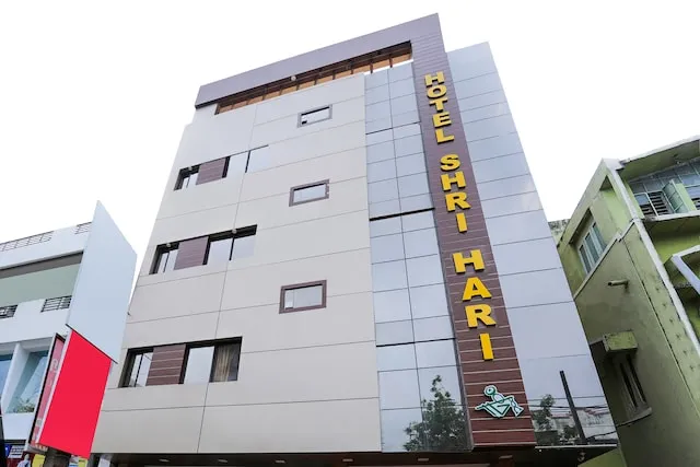 OYO 16163 Hotel Shri Hari
