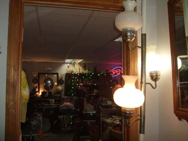 Sassy Pants Vintage and Used Clothing