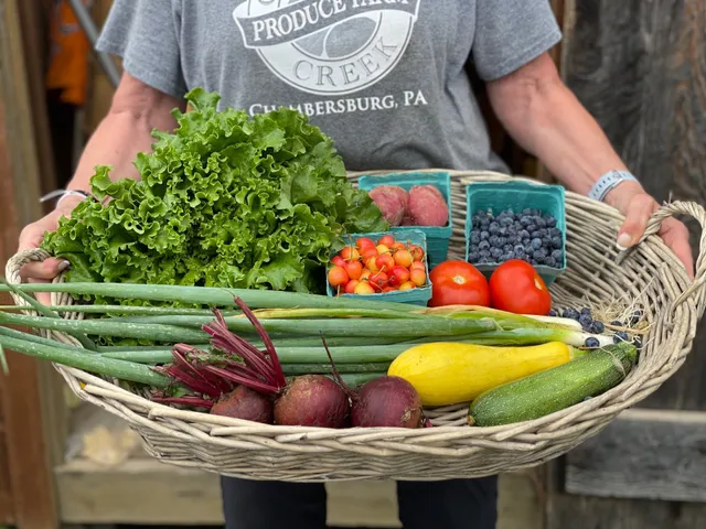 Country Creek Produce Farm/Trail of Lights