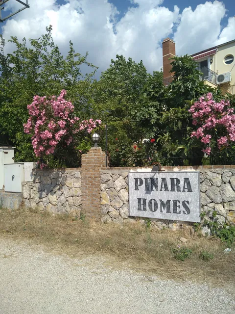 Pinara Aparts