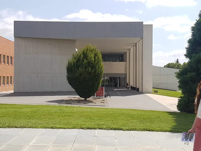 University of Navarra School of Law