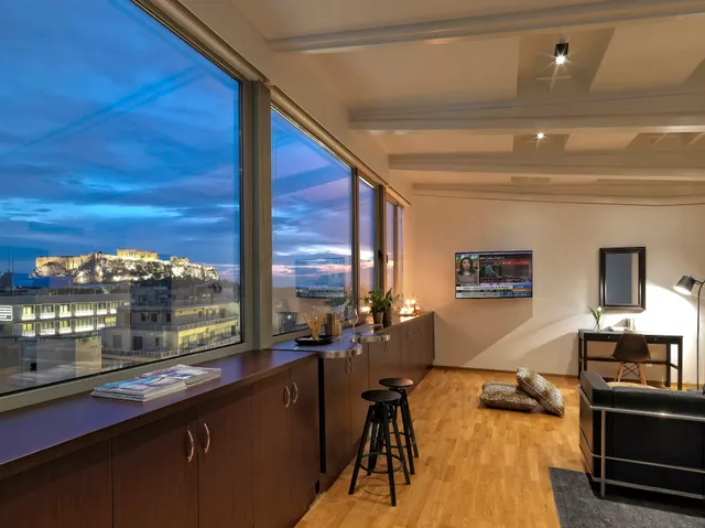 Acropolis Suites Troulanda