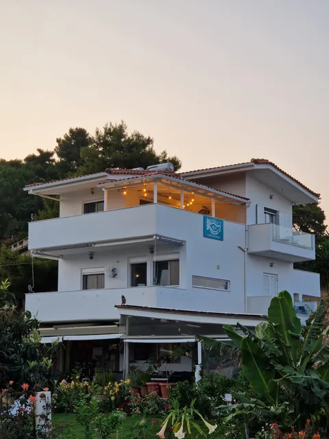 Kirke's Nest Apartments