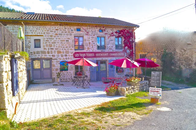 Les Trois Terres chambres d’hôtes et restaurant à vendre