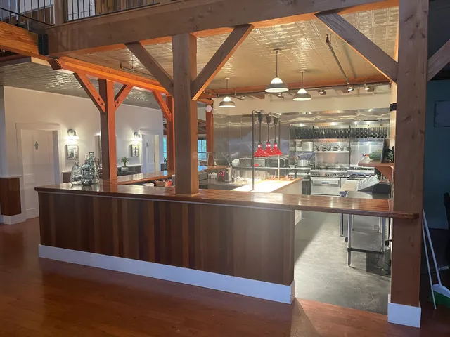 Treehouse Seaside Grill