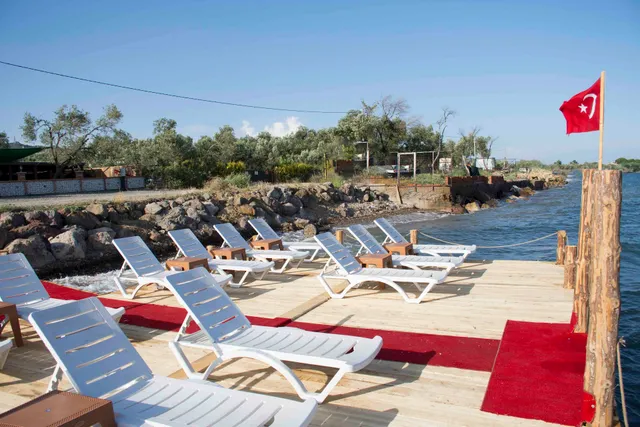 Yeşilyurt Denizatı Glamping Otel & Beach