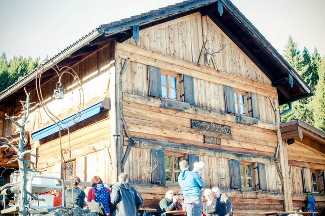 Dorf Chalet - Stephan Kast