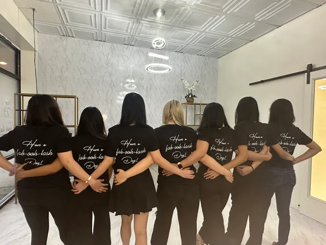 Fab-ooh-lash Lounge and Medspa