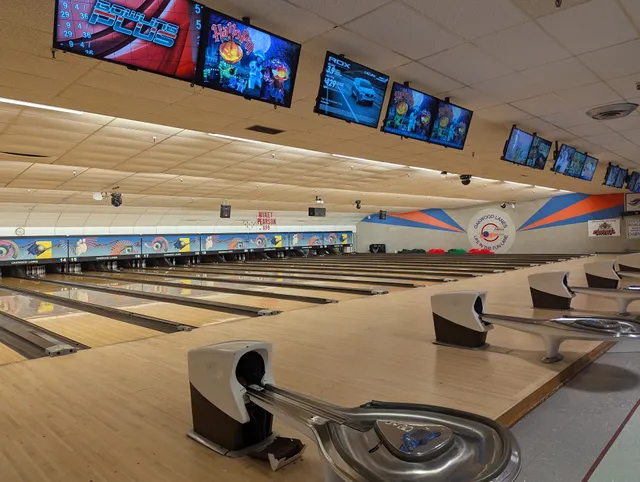 Oakwood Lanes