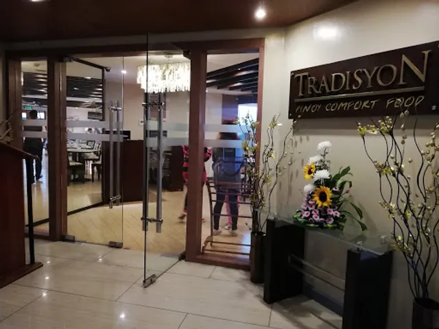 Kuya J Restaurant