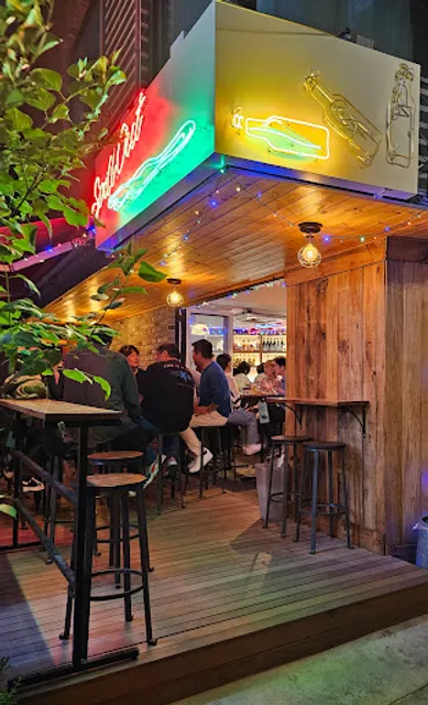 Spill Out . Pizza Bar