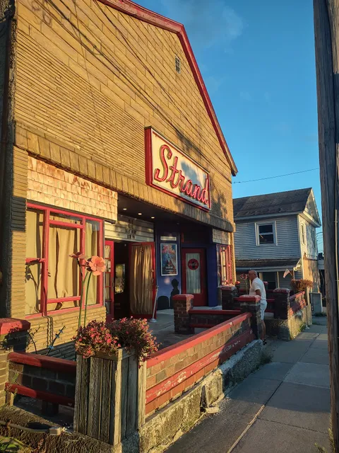 Strand Theater