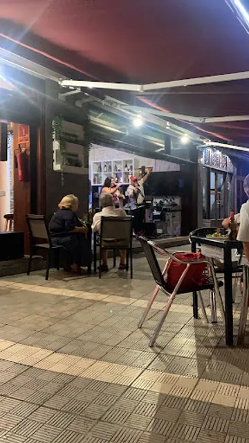 Cafetería Restaurante La Ñamera