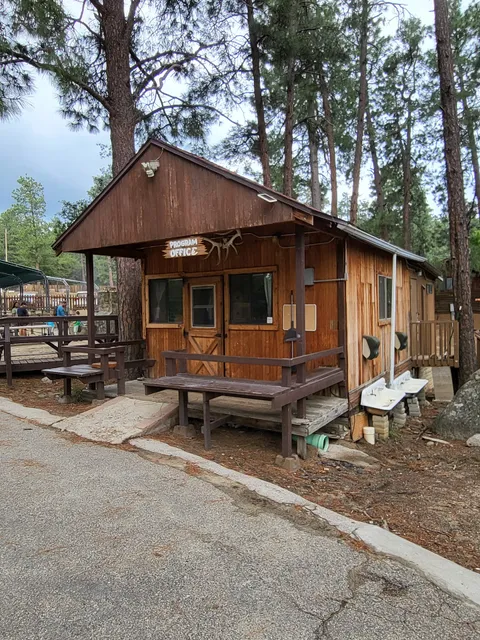 Friendly Pines Camp
