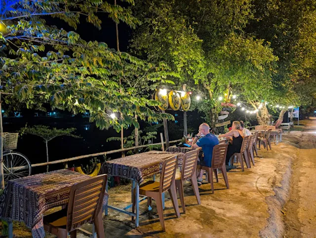 Phong Nha Vegan Restaurant