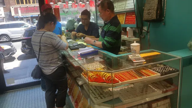 Ling Ling Wu | LLW Fine Jewelry NYC