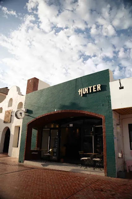 HUNTER Café y Restaurante - Suc. Calle Primera