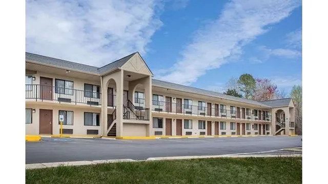 Super 8 by Wyndham Burlington NC