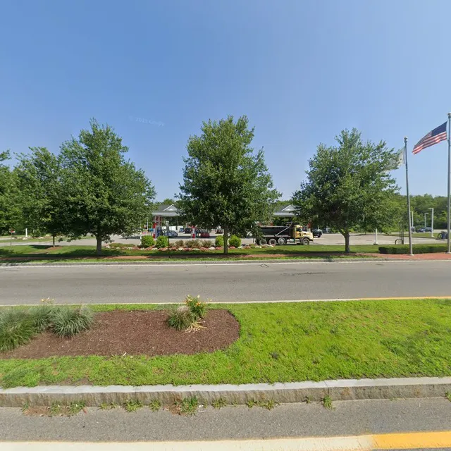 Lloyd's Deli and More