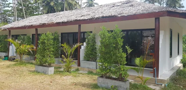 La marina - Khlong nin beach -