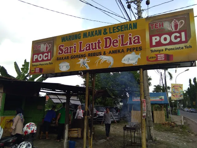 Rumah Makan Sari Laut De Lia