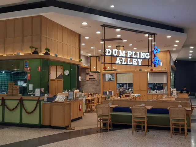 Dumpling Alley Fountain Gate