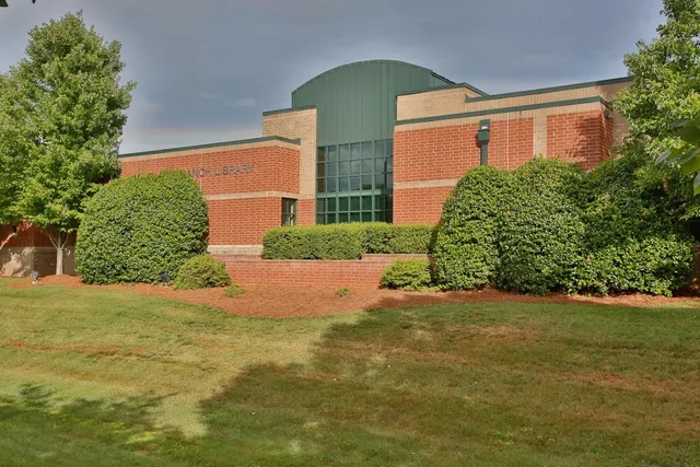 Charlotte Mecklenburg Library - Mint Hill