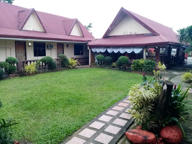 Sights and Sand Tourist Inn