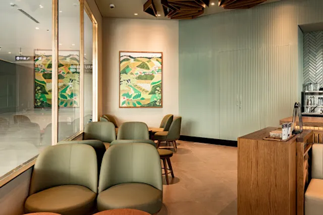 Starbucks Thao Dien Pearl