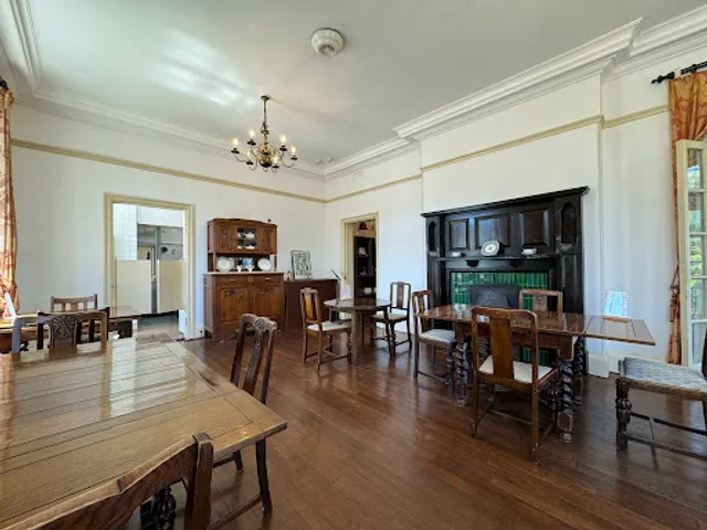 Tea Room Victorian Rose