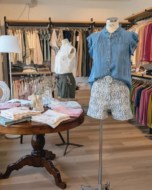 Blume | Casual-Romantic Clothes