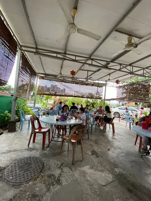 Kedai Makanan Pak Yoon 白云饭店