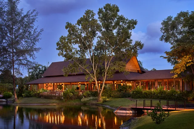 Splash Beach Resort Maikhao Phuket