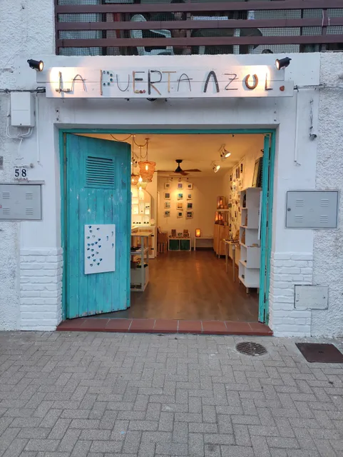 La Puerta Azul
