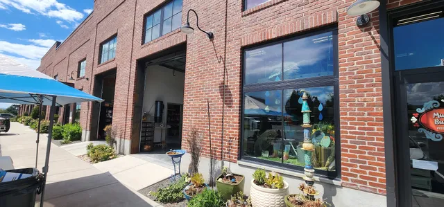 Muddie Buddies Pottery Studio