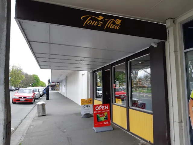 Ton’s Thai