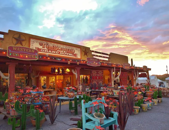 Cave Creek Tumbleweed Hotel
