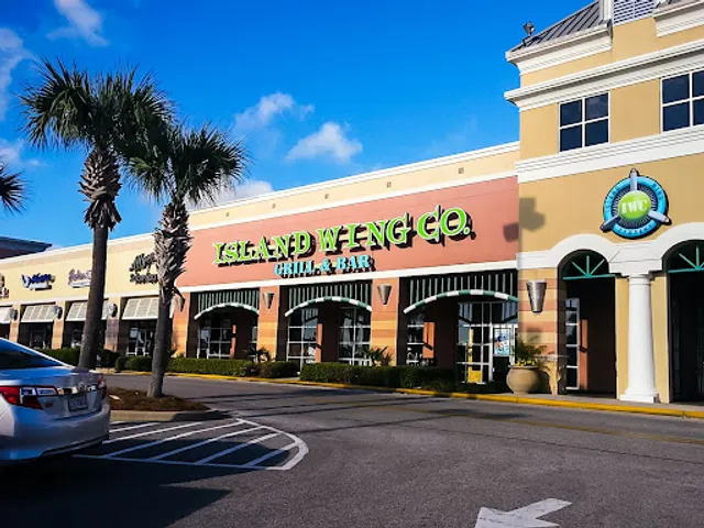 Island Wing Company Grill & Bar - Destin