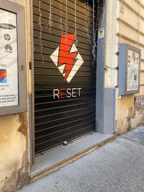 RESET ROMA STORE