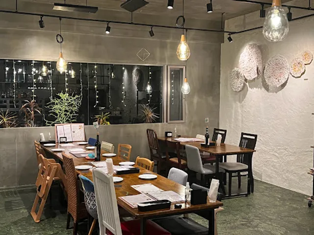 Nakijin Restaurant Sango Table