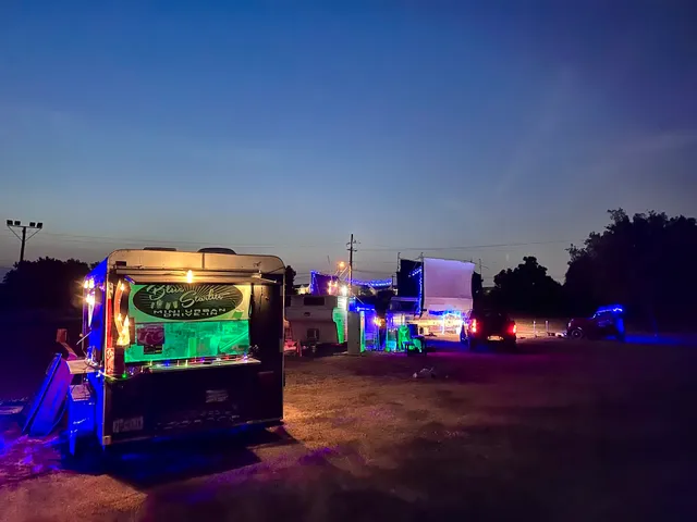 Blue Starlite Drive-in Central