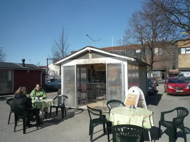 T: mi Sirkka Peitsoma