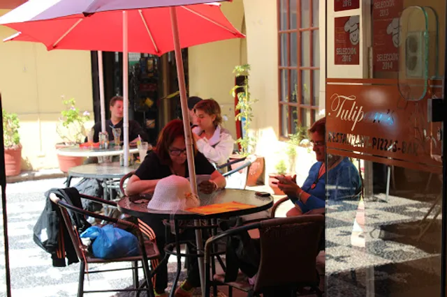 Tulipans Restaurant
