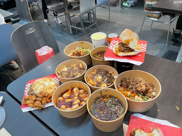 Bingz Crispy Burger Yorkdale