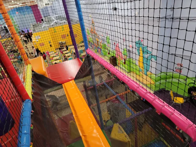 Kids Empire Miami Dolphin Mall