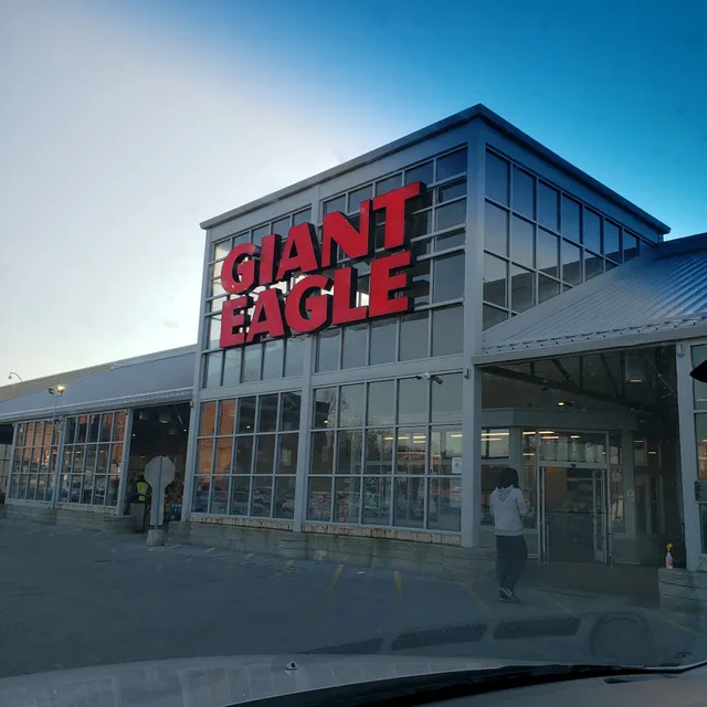 Giant Eagle Supermarket